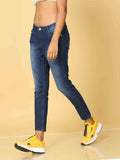 Bottums Premium Quality Denim Fabric Mid Waist Jeans.